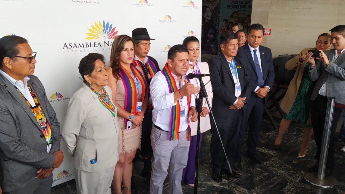 Pachakutik, así como otras bancadas, llegan divididas a esta votación.Se necesitan 72 votos para aprobar el informe no vinculante.