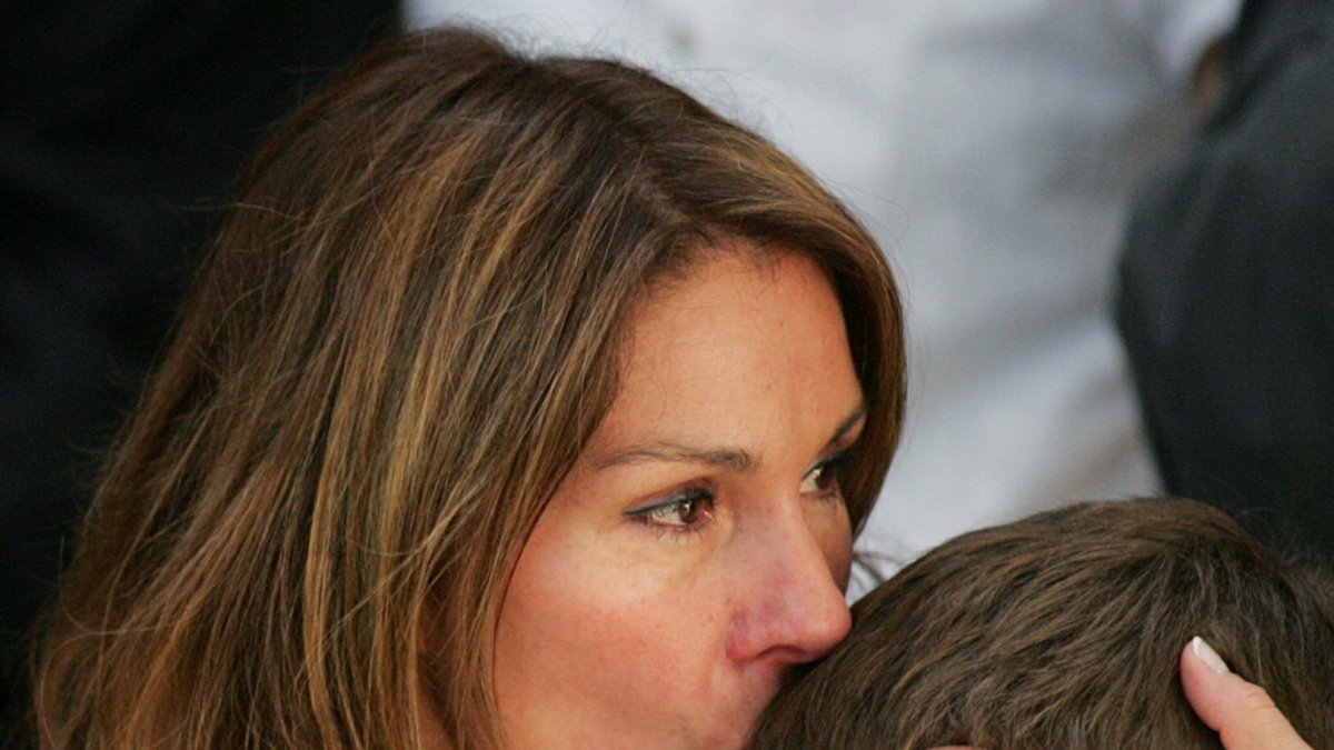 Fotografía de archivo en la que se registró a Jacqueline Pinochet (i), la hija menor del ex dictador chileno Augusto Pinochet, en Santiago de Chile.