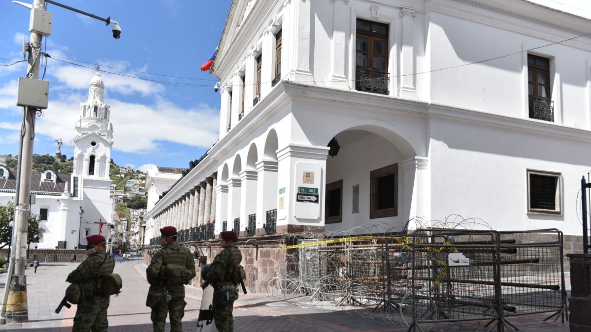 Acción. El nuevo paro también preocupa a los expresidentes.