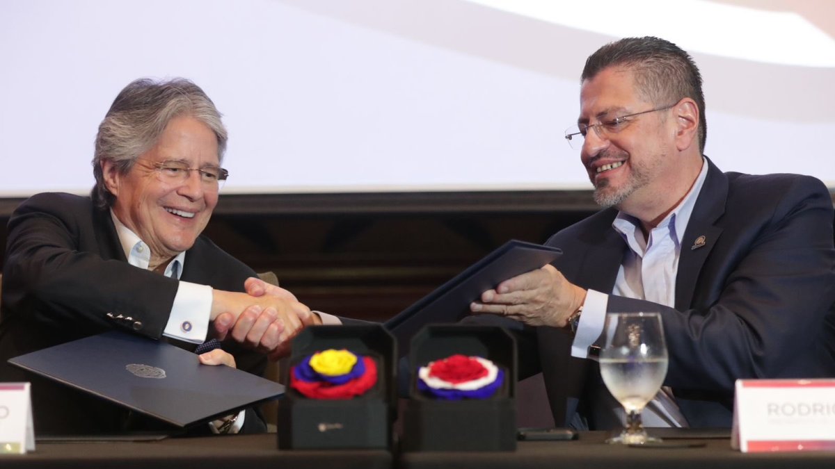 El presidente Guillermo Lasso se reunió en Costa Rica con su homólogo Rodrigo Chávez.