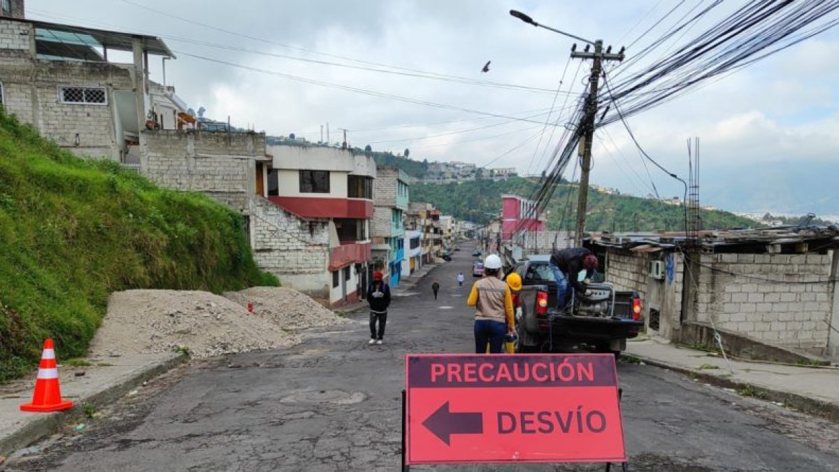 Quienes transiten en dichas zonas deberán tomar caminos alternos para movilizarse.