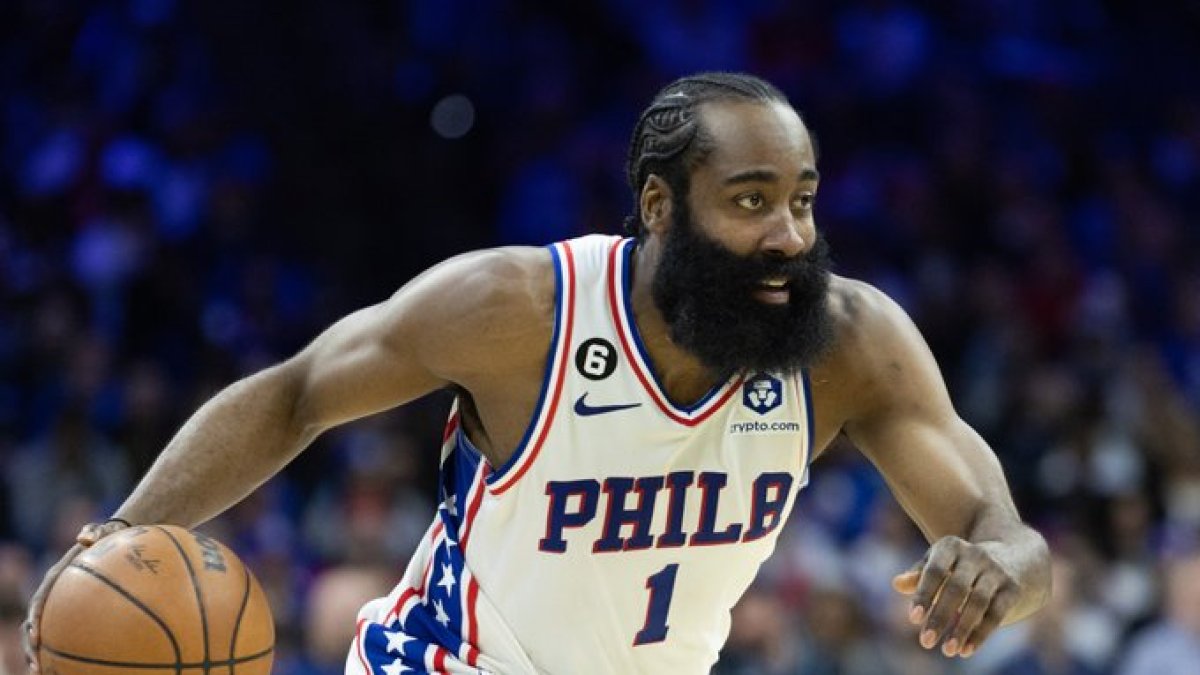 James Harden fue  el máximo anotador con 38 puntos.