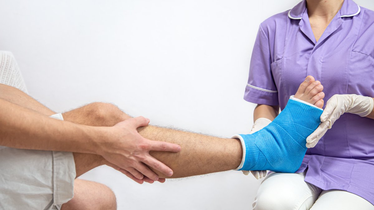 El estudio recomienda hacer uso de este vendaje por 30 minutos al día.