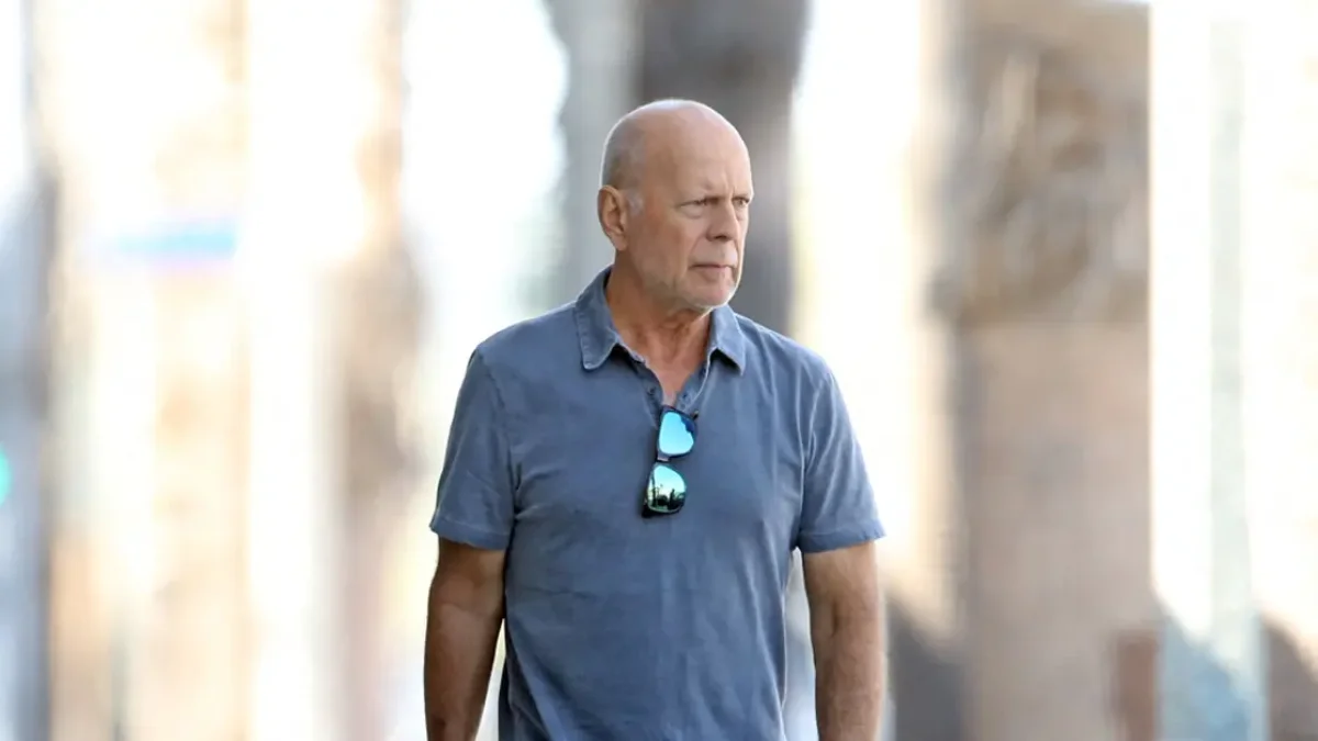 Bruce Willis ya no reconoce a su familia. La más afectada es su madre quien tiene que ver en él comportamientos erráticos y de violencia.