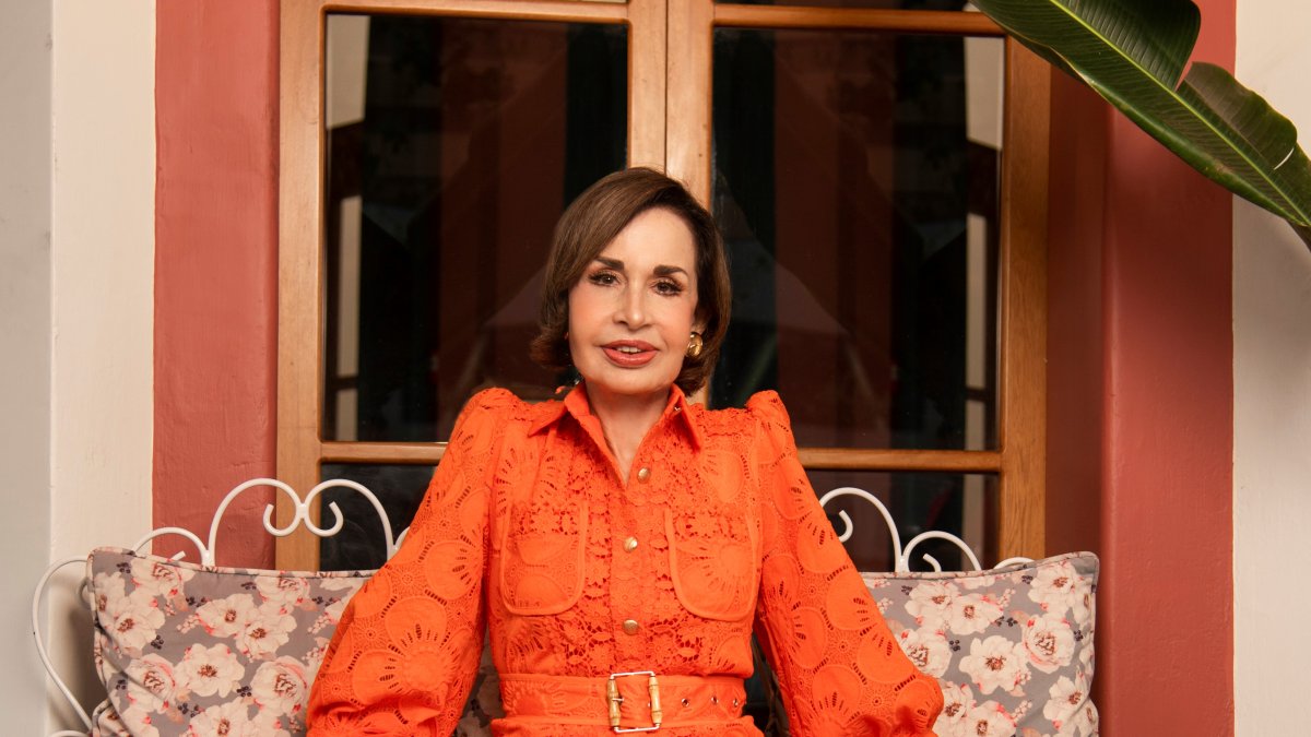 Gloria Gallardo alista un libro en el que contará su historia de amor por Guayaquil.