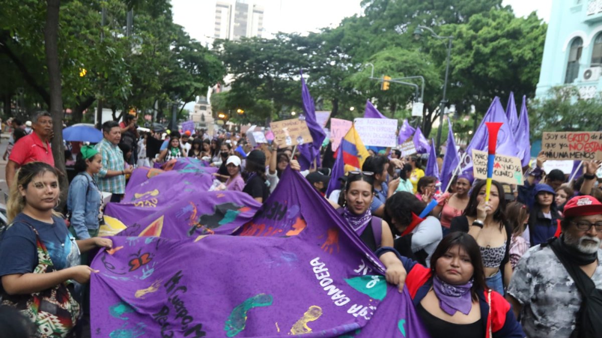 La marcha dio inicio a las 17:20.