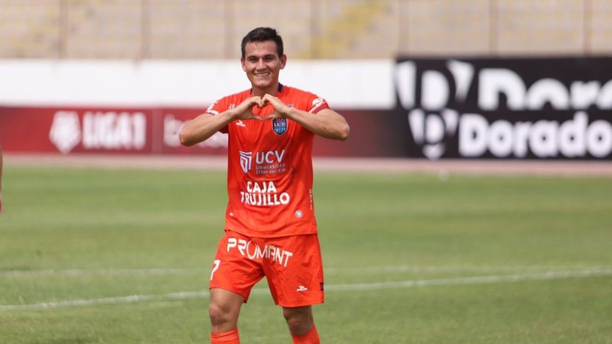 Jairo Vélez transita actualmente por el equipo peruano César Vallejo.