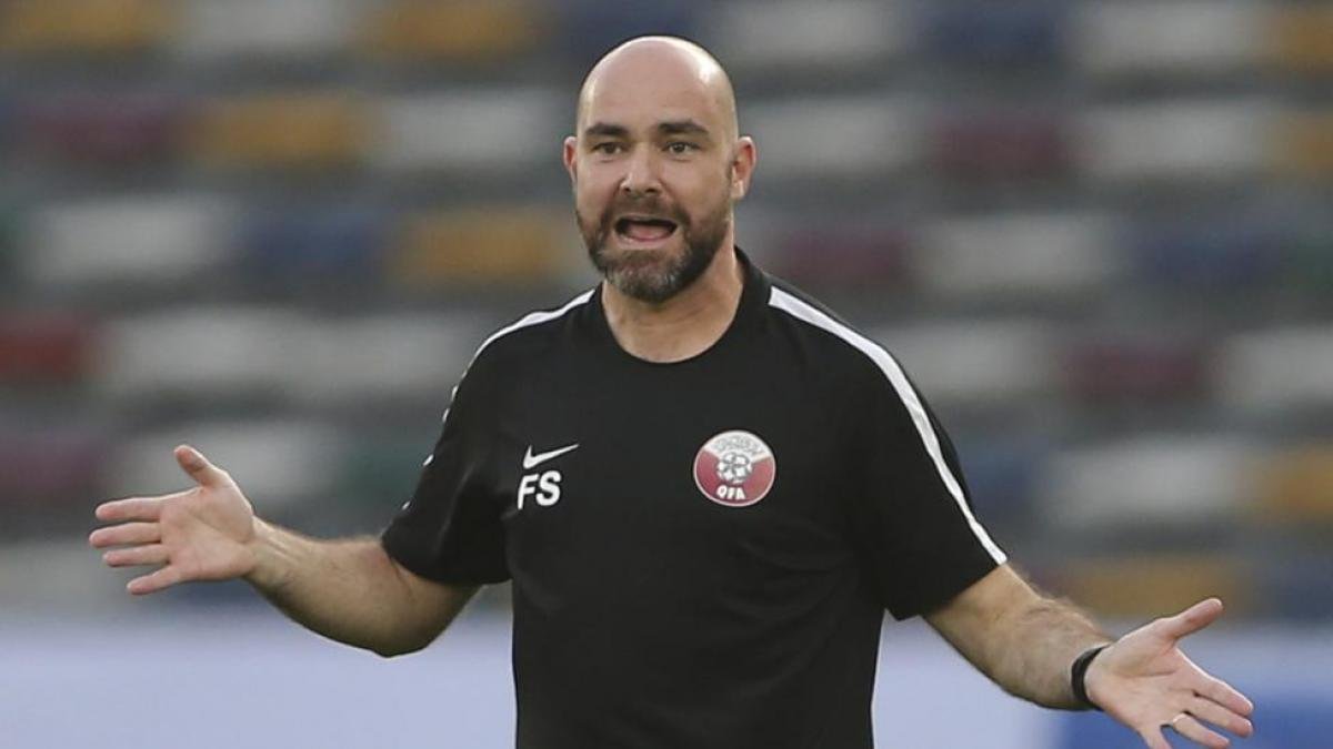 El técnico español dirigió a Qatar durante el Mundial. Perdió todos sus partidos, entre el que destaca el debut ante Ecuador por 0-2.