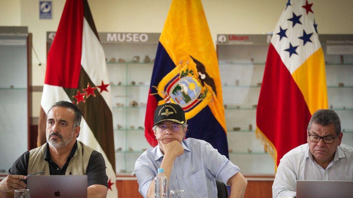 Visita. El monto se otorgará para llevar a cabo la infraestructura del bombeo de agua y evitar las inundaciones de la zona central de Chone.