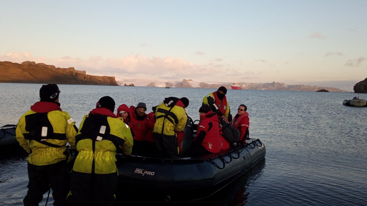 Los investigadores de diversos países comparten las embarcaciones e incluso hacen  estudios en las bases de otras naciones.