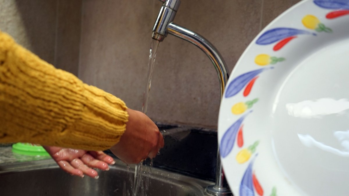 Las obras demoradas impiden en normal abastecimiento de agua en varios sectores de Quito.