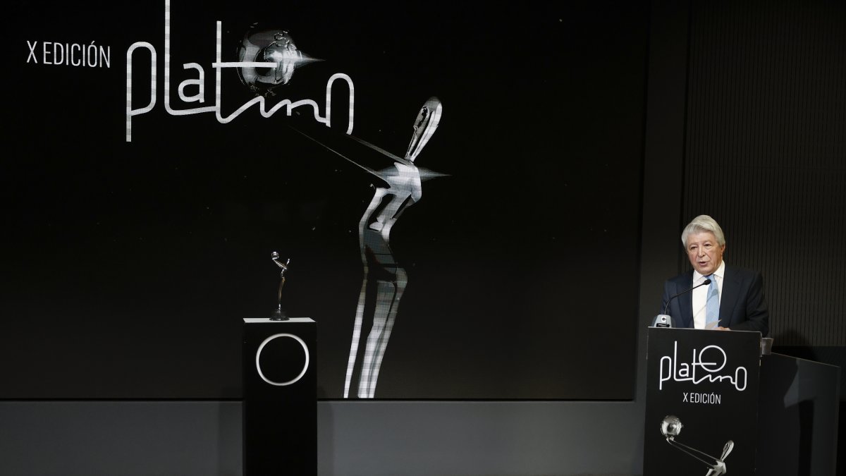 Enrique Cerezo de Egeda.