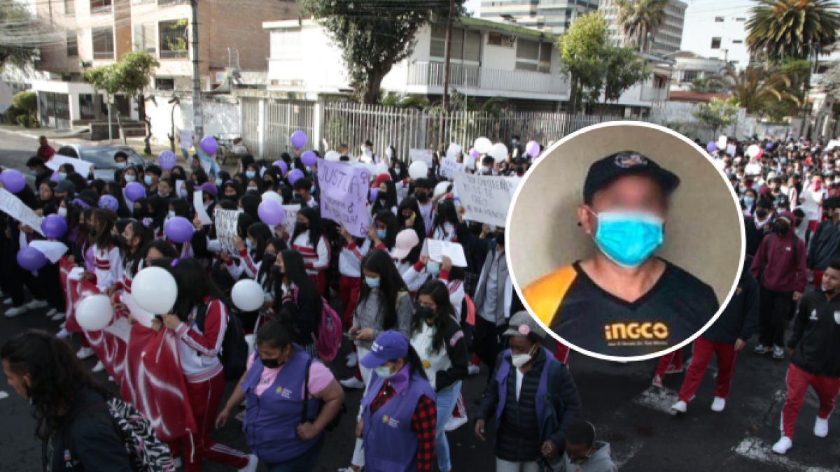 Decenas de estudiantes, de al menos dos colegios de Quito, caminaron hacia el colegio Dillon a exigir justicia cuando se conoció de la violación