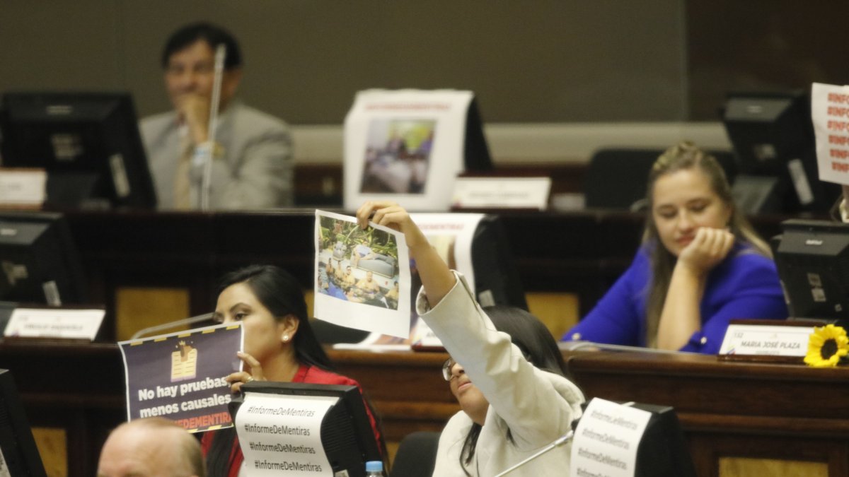 Mientras la oposición insiste en censurar y destituir al presidente Lasso, el oficialismo asegura que no hay las causales.