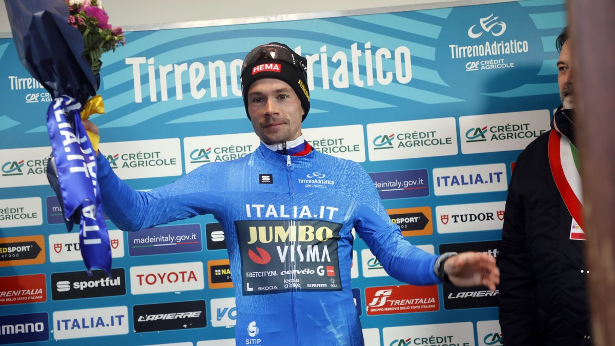 El esloveno Primoz Roglic es el nuevo dueño de la maglia azzura.