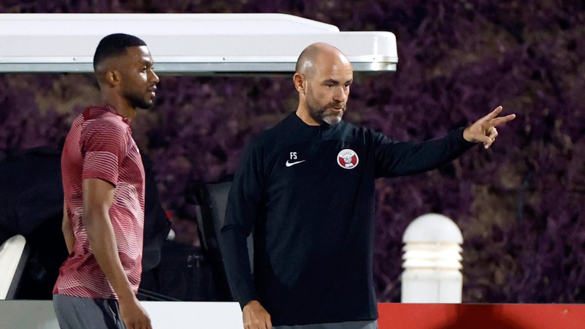 El entrenador español Félix Sánchez, que estuvo al frente de Qatar en el Mundial, es una de las alternativas que maneja la Ecuafútbol para dirigir a la Tricolor.