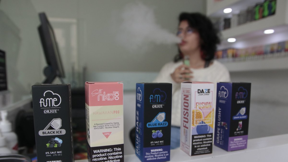 Tendencia. Entre los rubros que han incrementado sus compras, son los cigarrillos electrónicos descartables.