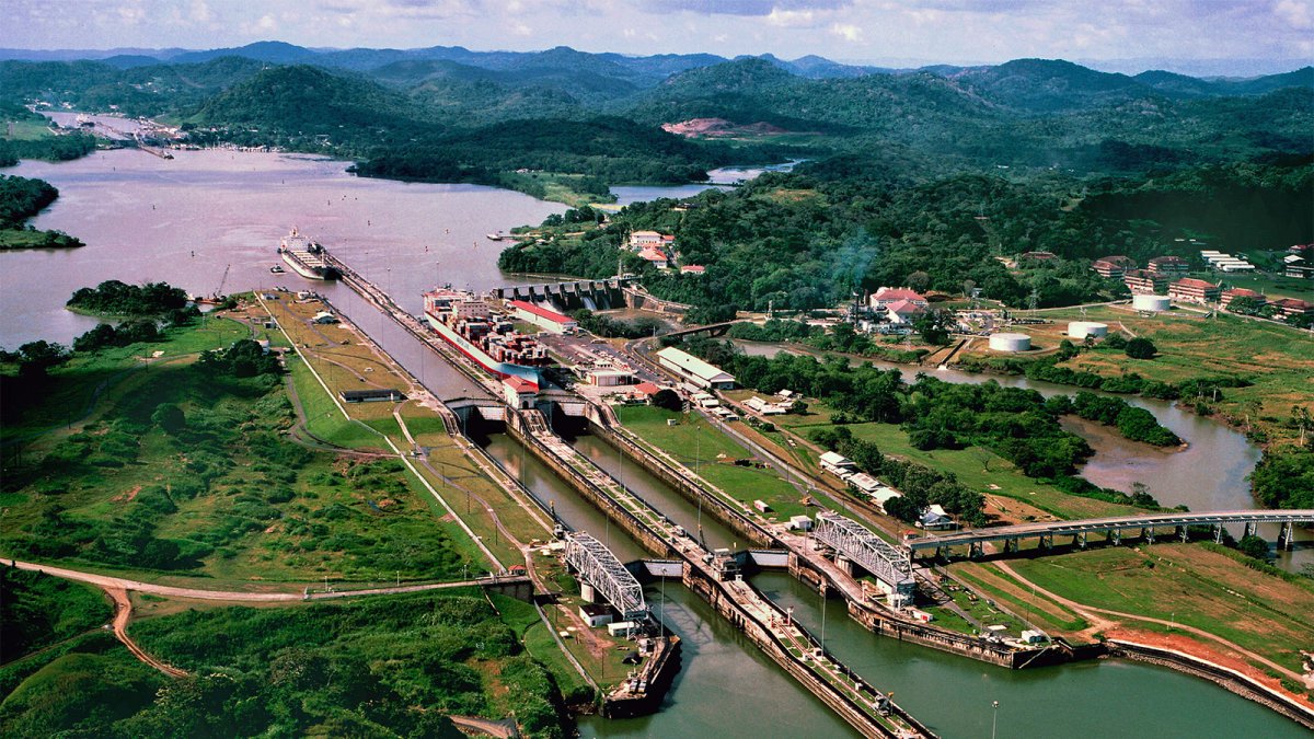 Puerto.- Una vista panorámica del Canal de Panamá.