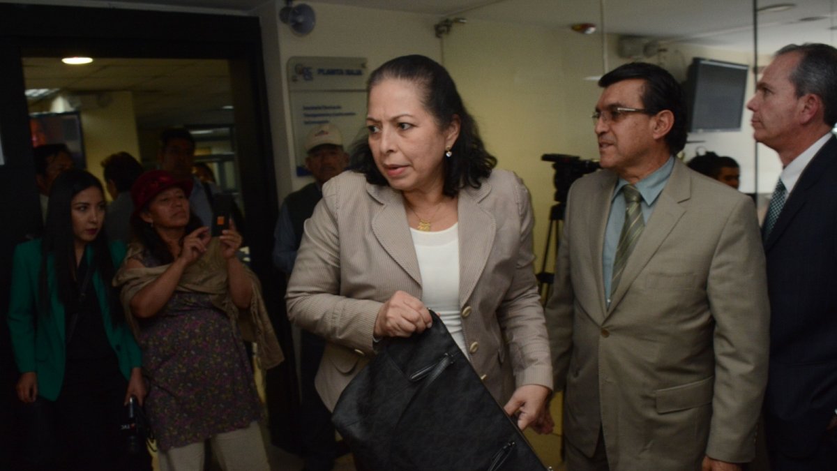 DD. HH. La esposa de Gabela lleva 13 años solicitando saber la verdad.