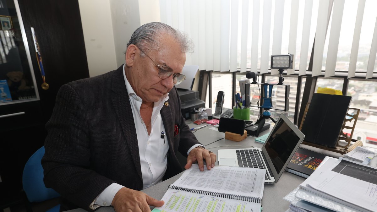 Torres se ha desempeñado como director de Estudios Jurimétricos del Consejo de la Judicatura.