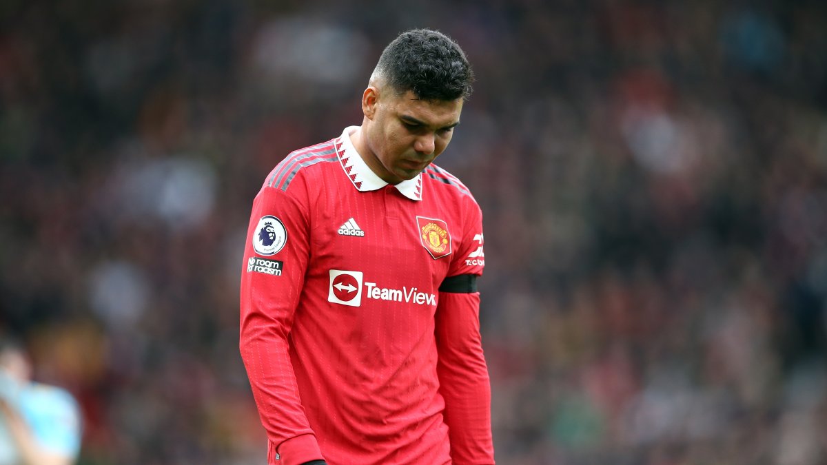 El brasileño tuvo que marcharse a las duchas tras la tarjeta roja que le mostró el juez Anthony Taylor.