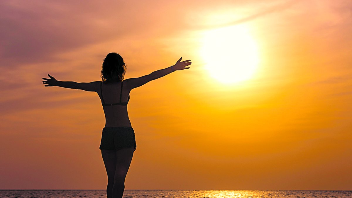 La vitamina D evita riesgos de contraer enfermedades que atenten contra la salud y el bienestar de las personas.