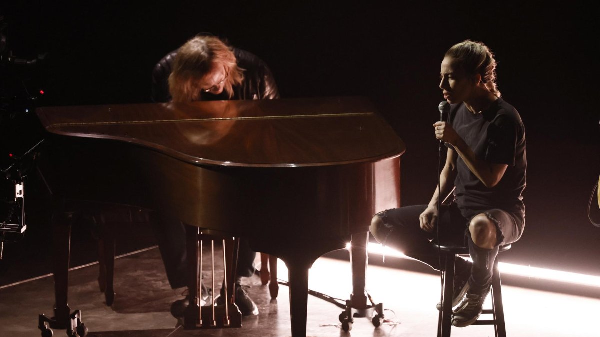 Lady Gaga interpreta la canción nominada 
