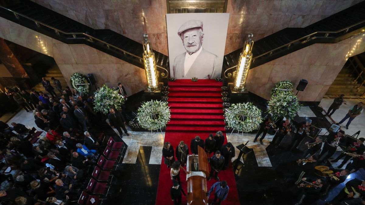 El funeral de Ignacio López Tarso en el Palacio Bellas Artes.