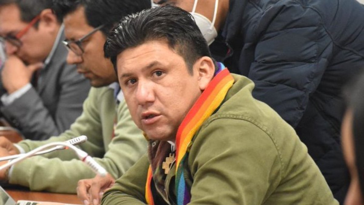 El legislador de Pachakutik anunció el pedido de juicio político contra el ministro de Inclusión Económica y Social, Esteban Bernal.