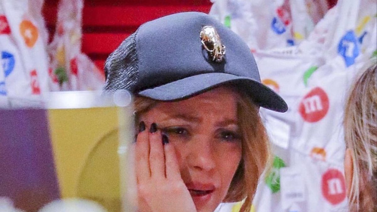 Captan a Shakira llorando desconsolada en una tienda de chocolates en Nueva York.