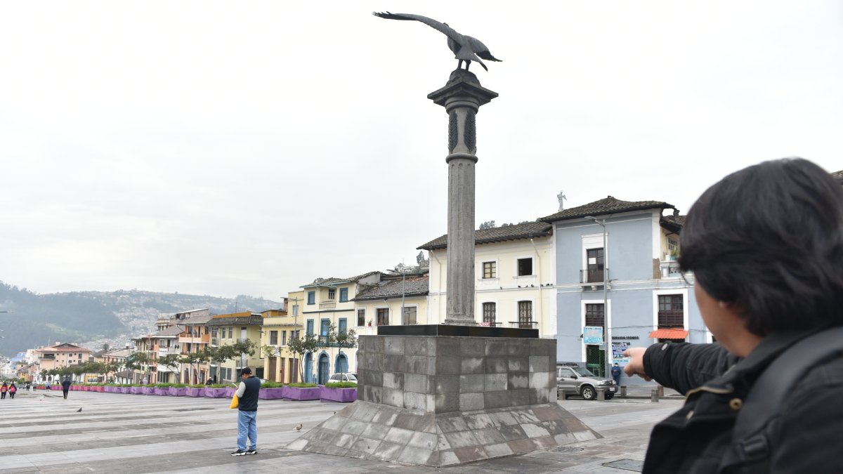 En este lugar se desplomó el sujeto y luego fue llevado a un hospital, donde murió