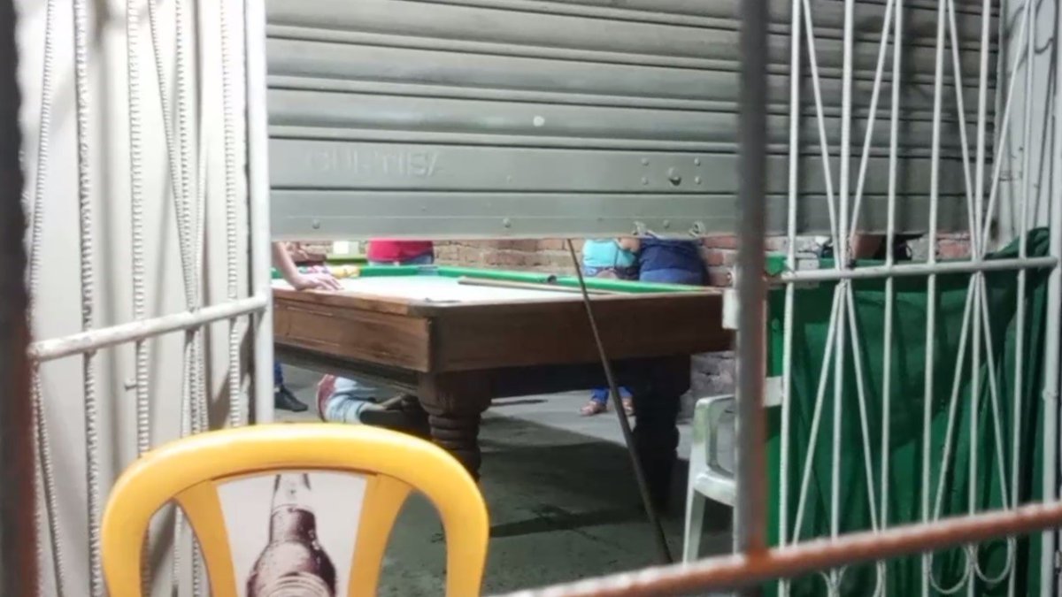 Al pie de la mesa donde lanzó un taco fue asesinado Manuel Castro.