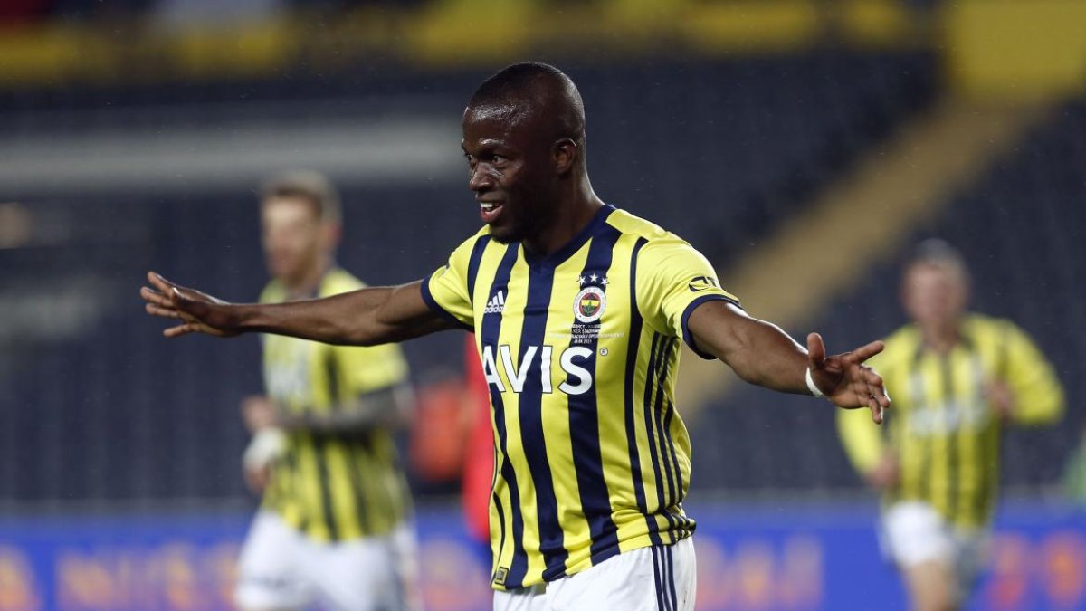 Enner Valencia registra 2 goles en la Europa League