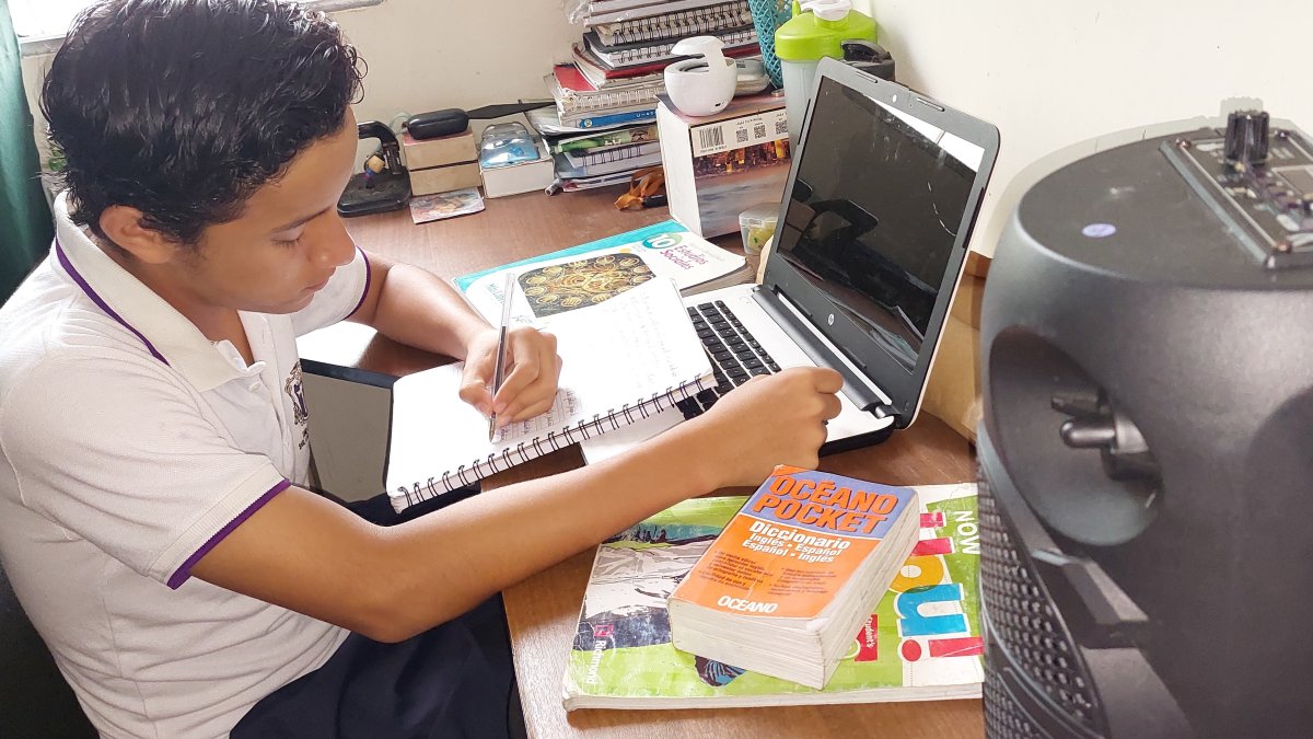 Los estudiantes del régimen Costa están de vacaciones, retornarán a las aulas el 24 de abril.