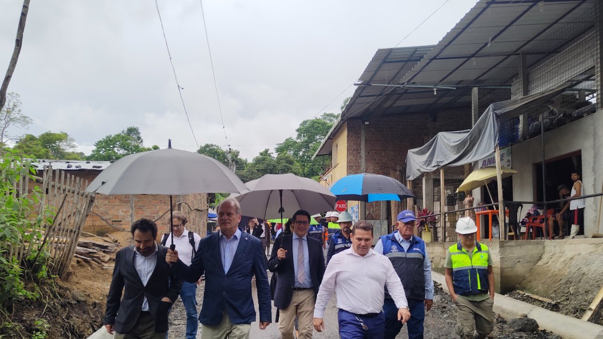 Los diplomáticos visitaron la zona rural de Portoviejo.