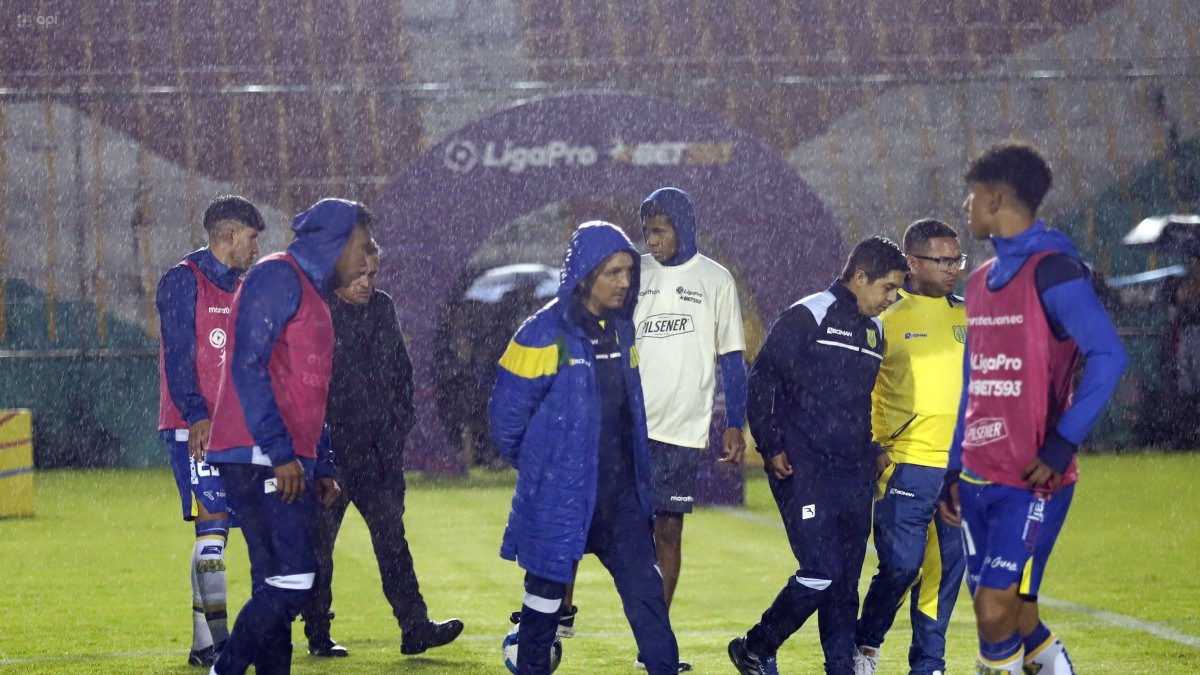 Gualaceo y Orense fueron sorprendidos la semana anterior tras ser informados de que su partido quedaba suspendido. 