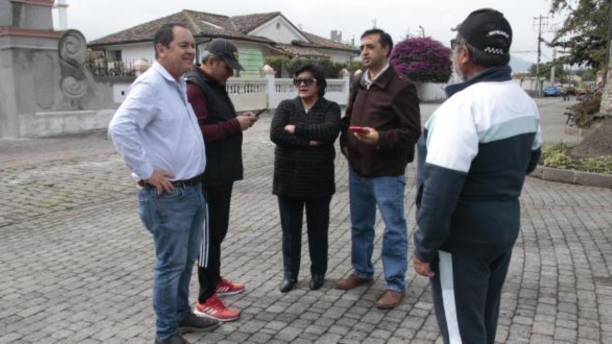 Los dirigentes del valle se reúnen para establecer propuestas.