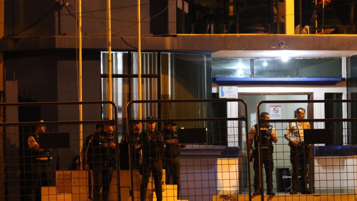 Junior Roldán estaba en un billar cuando ocurrió el atentado, en el cantón El Triunfo.