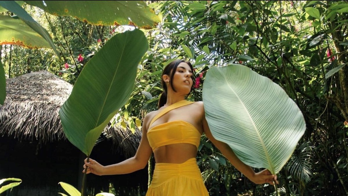 Desde su primera obra teatral, Antígona, sabía que la actuación era su vida. Hoy está totalmente volcada a ella.