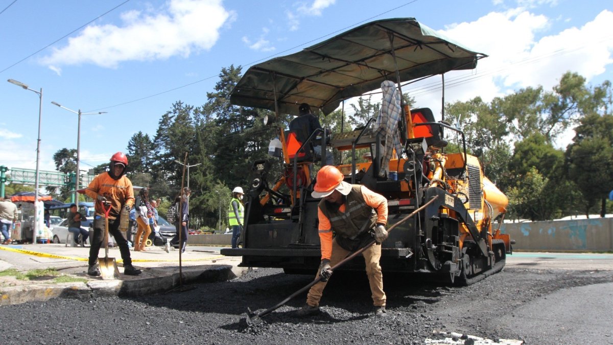 Trabajos. Varias vías de la capital son intervenidas por la Epmmop.