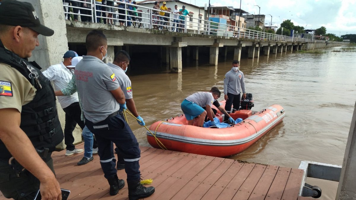 El cuerpo del campesino Klermo Guzmán fue encontrado por pescadores del recinto Magro.
