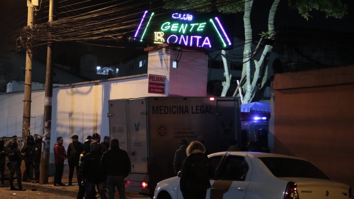 Criminales entraron a un cabaret y dispararon a clientes y trabajadores. Al salir también se ensañaron con gente de la vía pública.