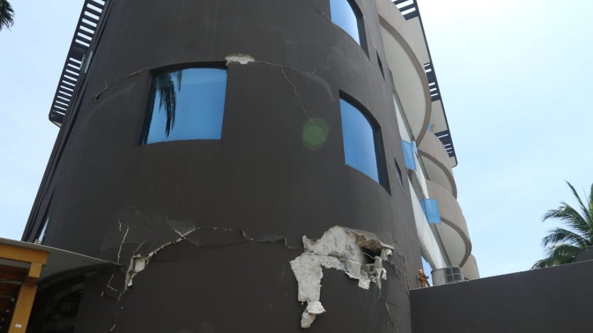 Varias edificaciones en Guayaquil y sus alrededores quedaron afectadas por el fuerte sismo.