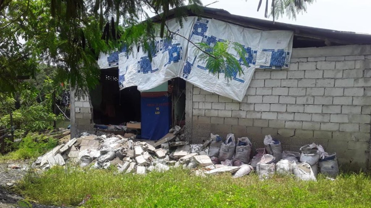 Puná. Una de las casas afectadas por el sismo.