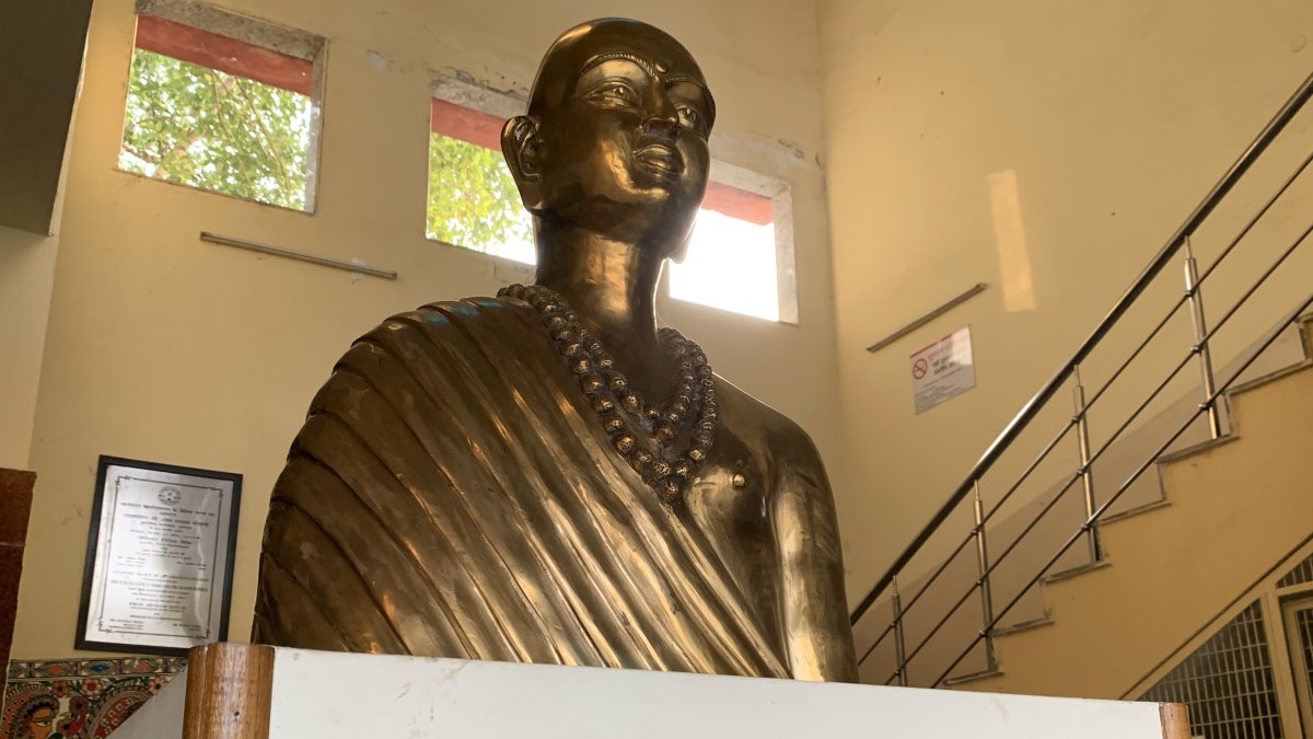 India. Busto del matemático y astrónomo indio, Aryabhatta, en la Universidad Aryabhatta de Nueva Delhi.