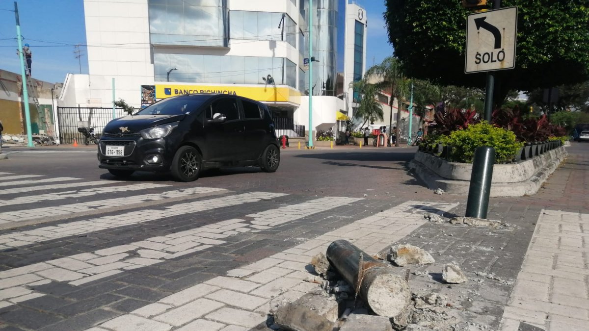 Hecho. La ciudadanía espera un arreglo en el punto.