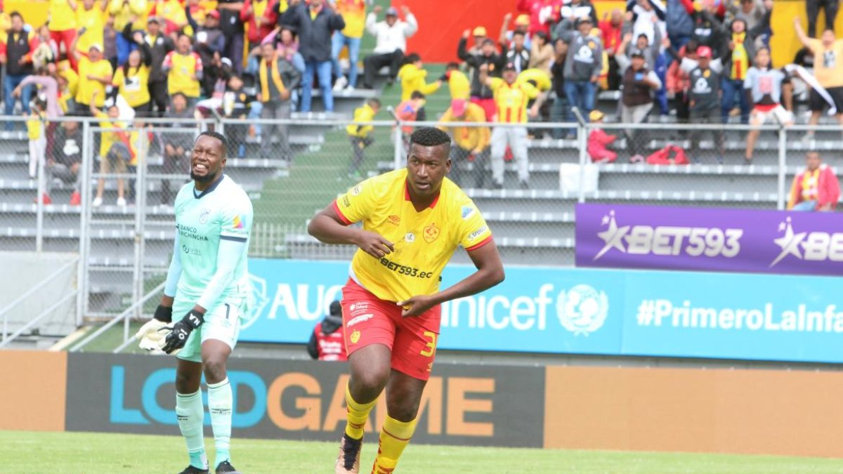 Jhon Cifuente de Aucas se mandó un doblete ante Católica