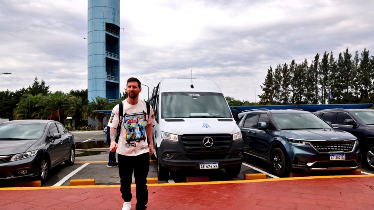 ionel Messi llegó a Buenos Aires para unirse a la selección albiceleste.