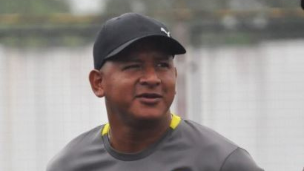 Luis Miguel Gracés es entrenador en las formativas de Fuerza Amarilla.