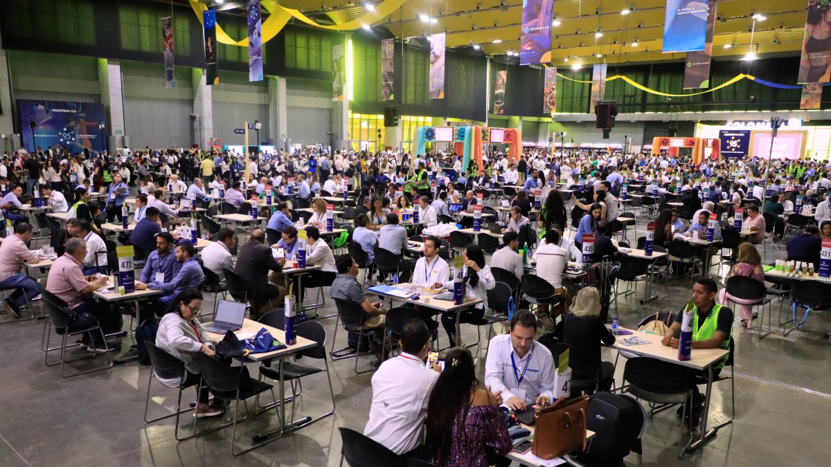 Evento.- El encuentro de empresarios en una macrorrueda en Colombia.